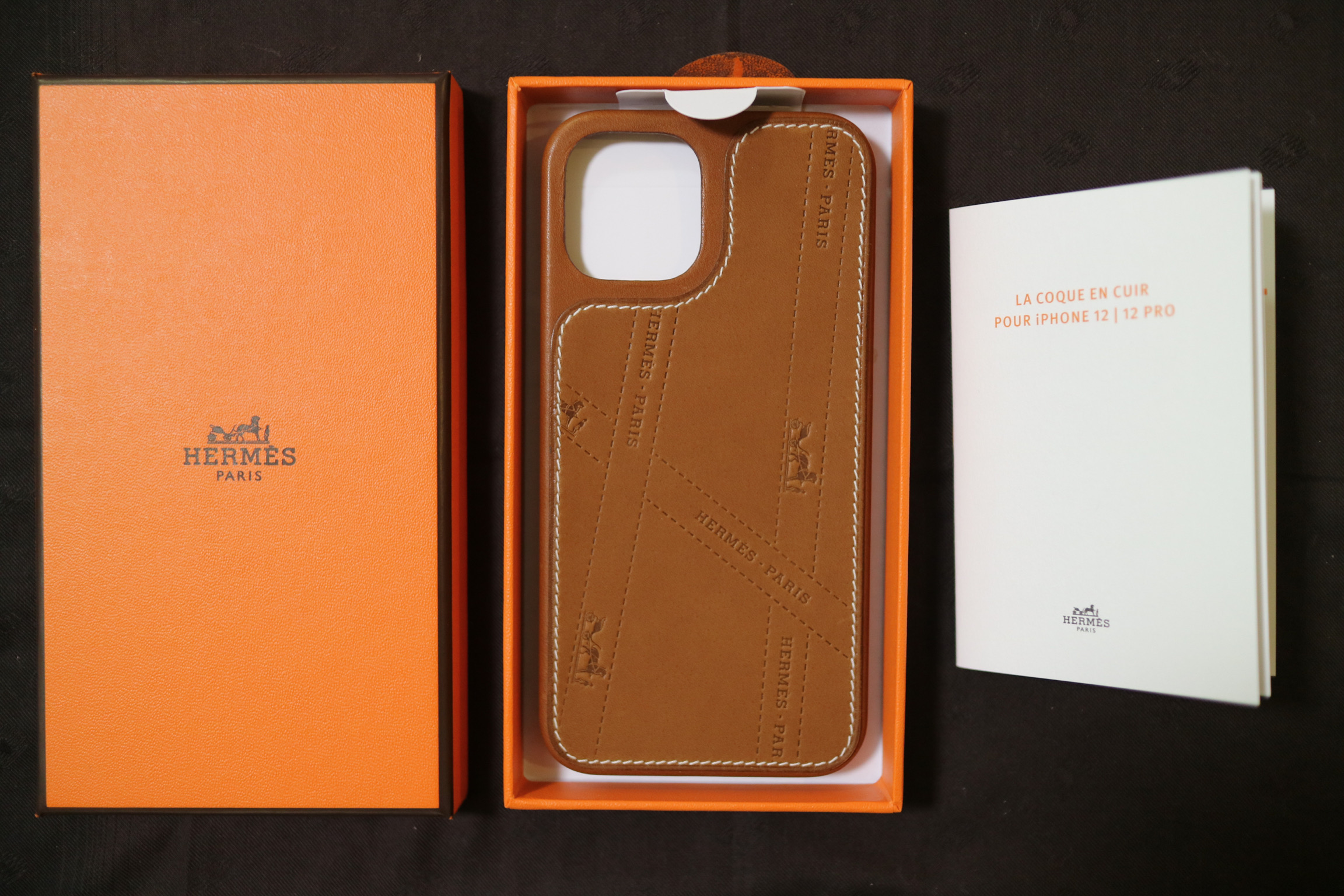 【レビュー】エルメス「iPhone 12/12 Pro用ケース」/ HERMES「Bolduc Leather Case with
